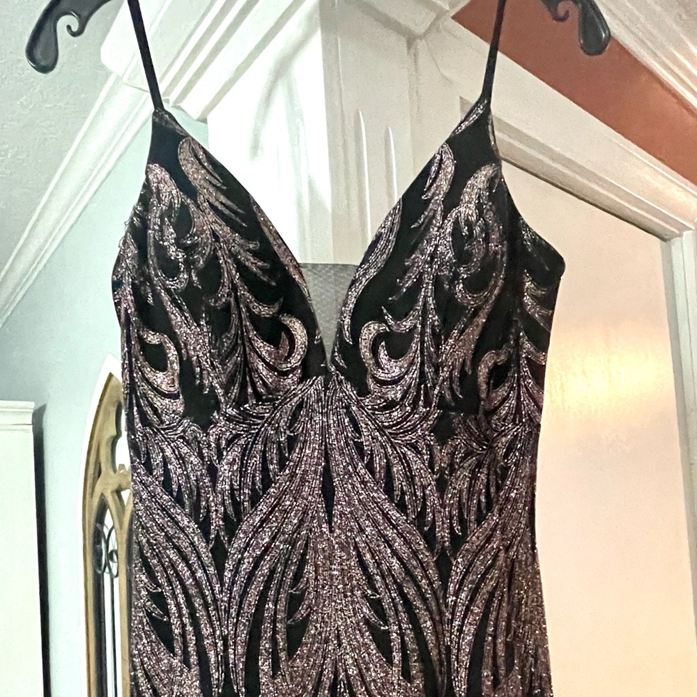 Betsy Adams size 4 black and rose gold formal dress